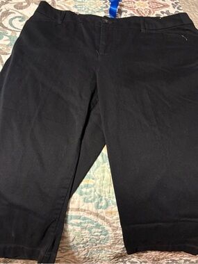 St. John's Bay Black Capris - Classic Women's Fit